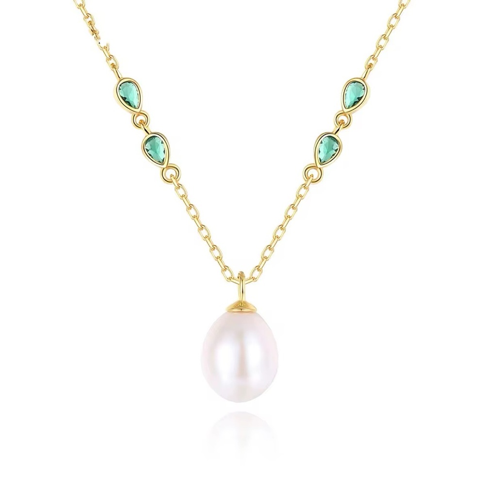 Elegant Gold and Green Necklace with Pearl Pendant